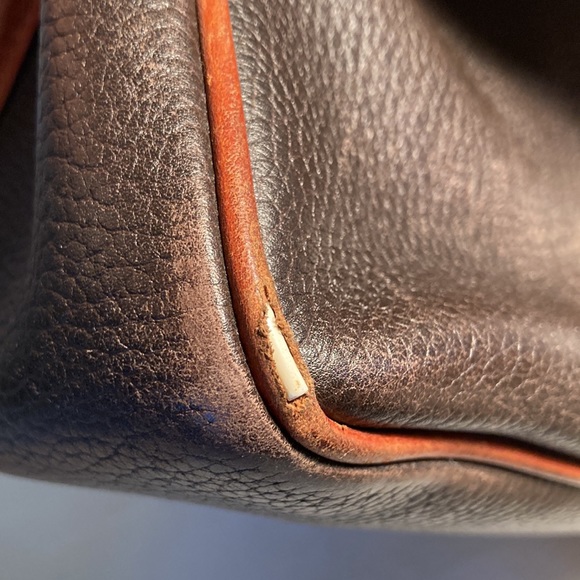 Dooney & Bourke pebbled leather duck logo bag - Picture 10 of 16